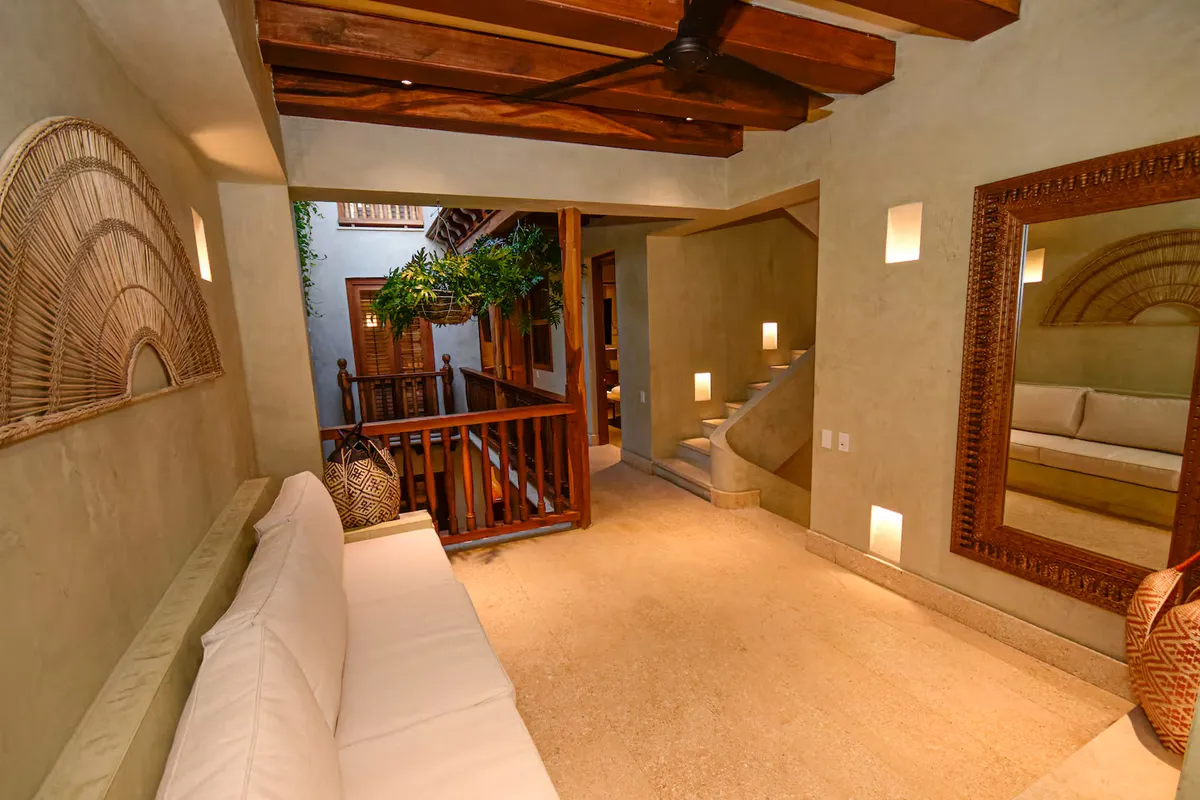 Wander Cartagena Breeze #4