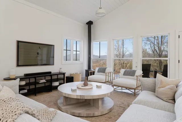 Wander Asheville Wilkie #3