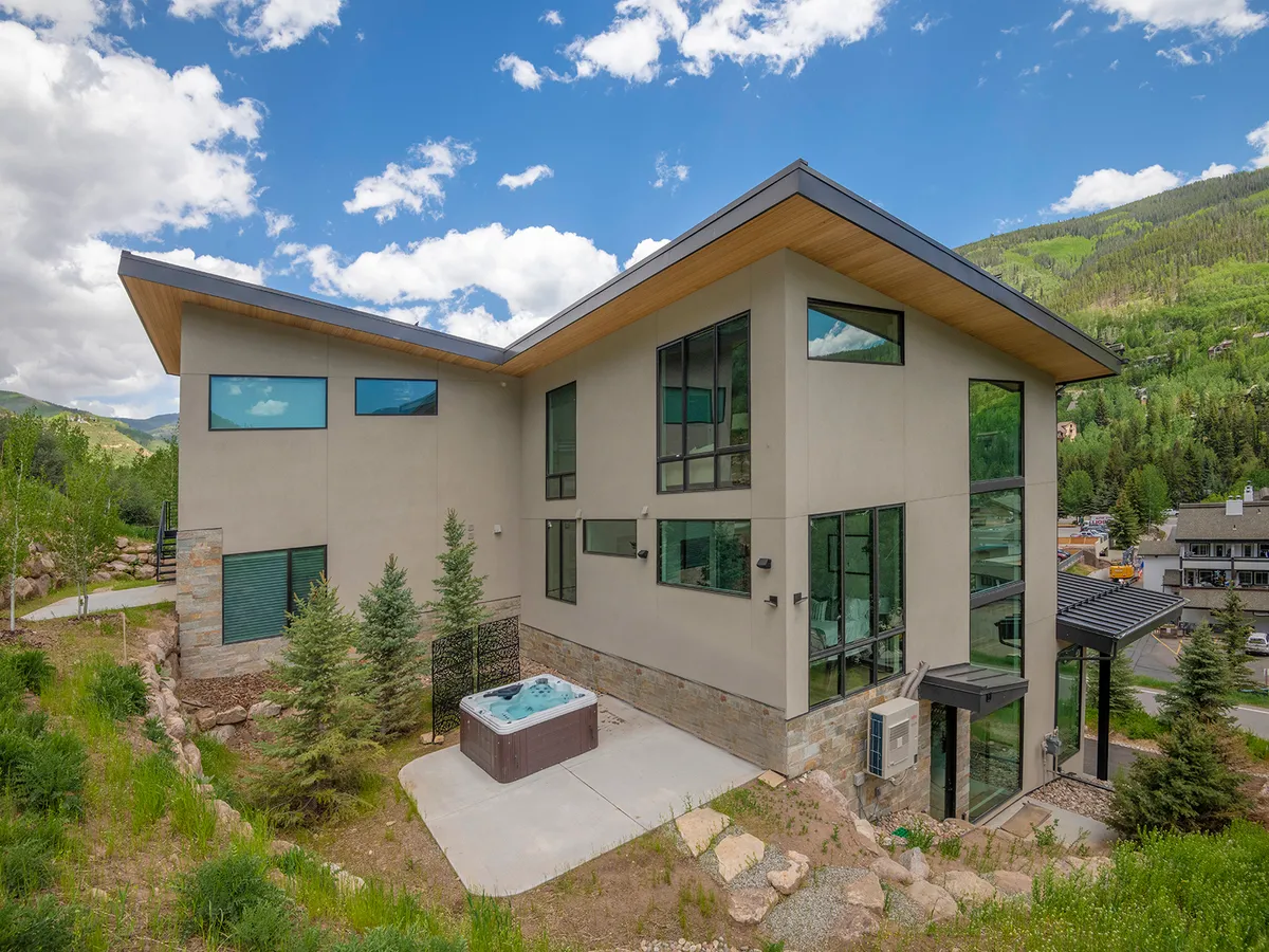 Wander Vail Summit #38