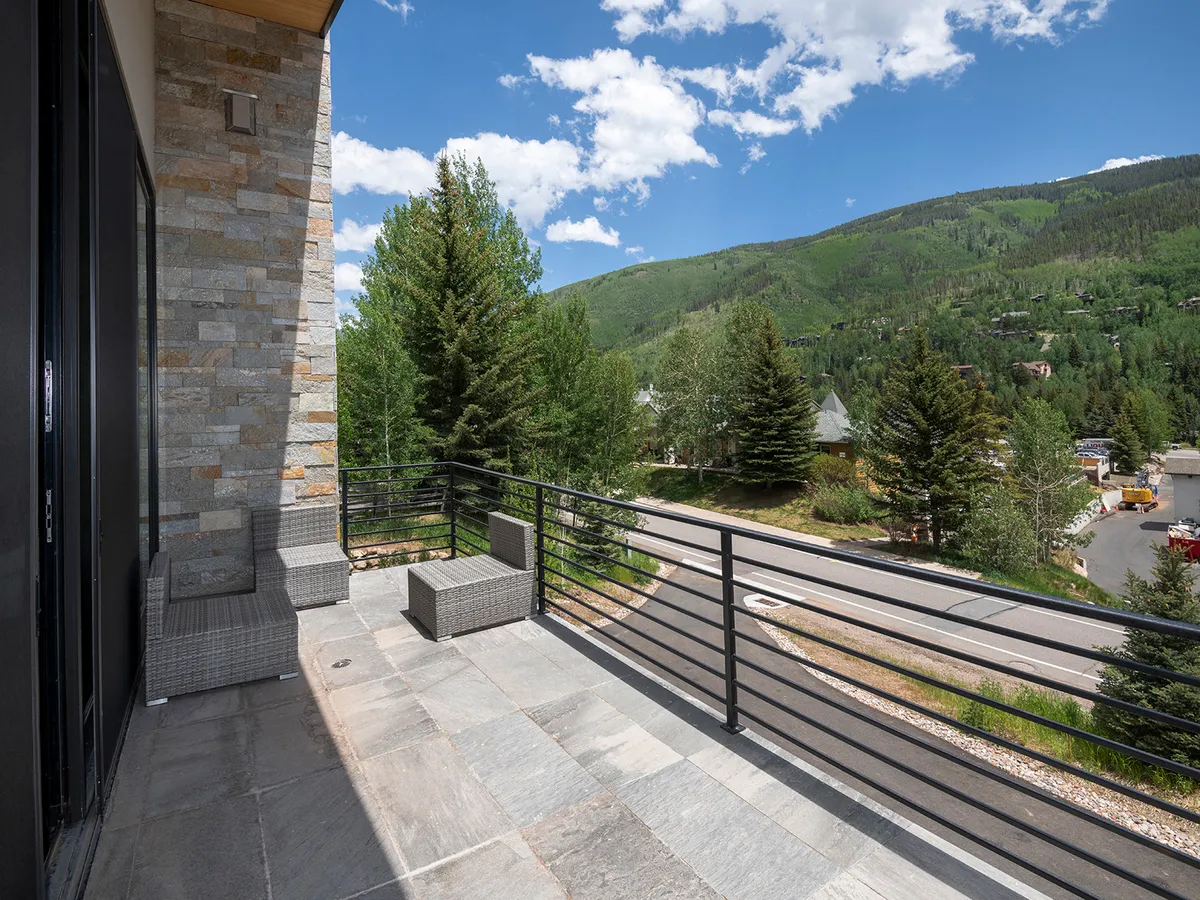 Wander Vail Summit #8