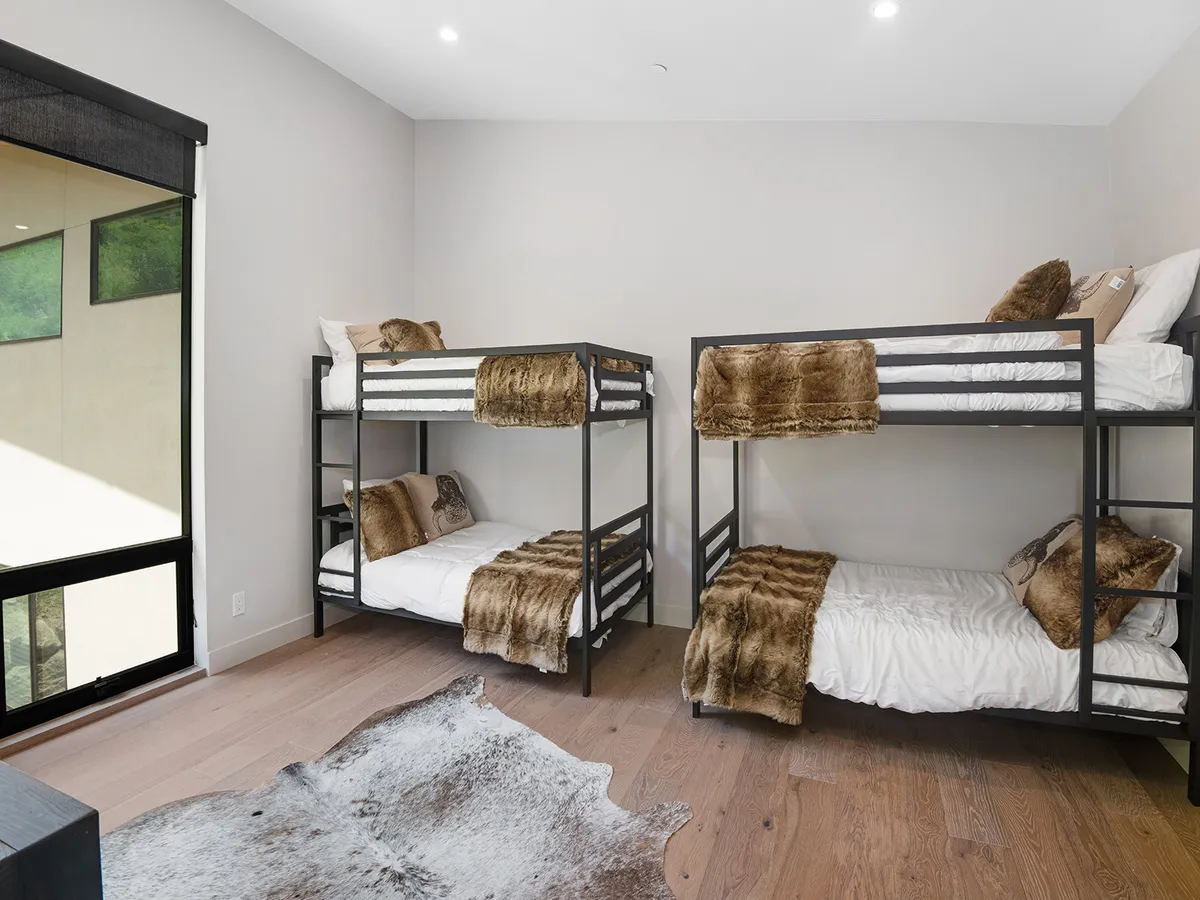 Wander Vail Summit #24