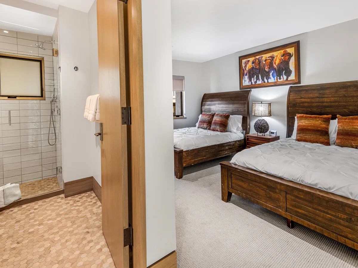 Red Lion Penthouse #31
