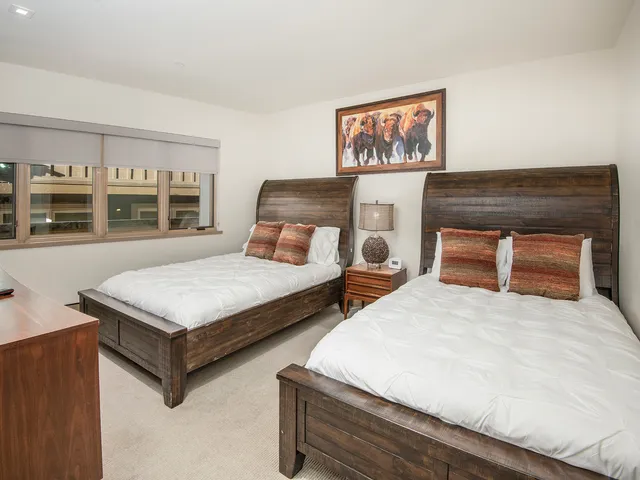 Bedroom 3 image 1