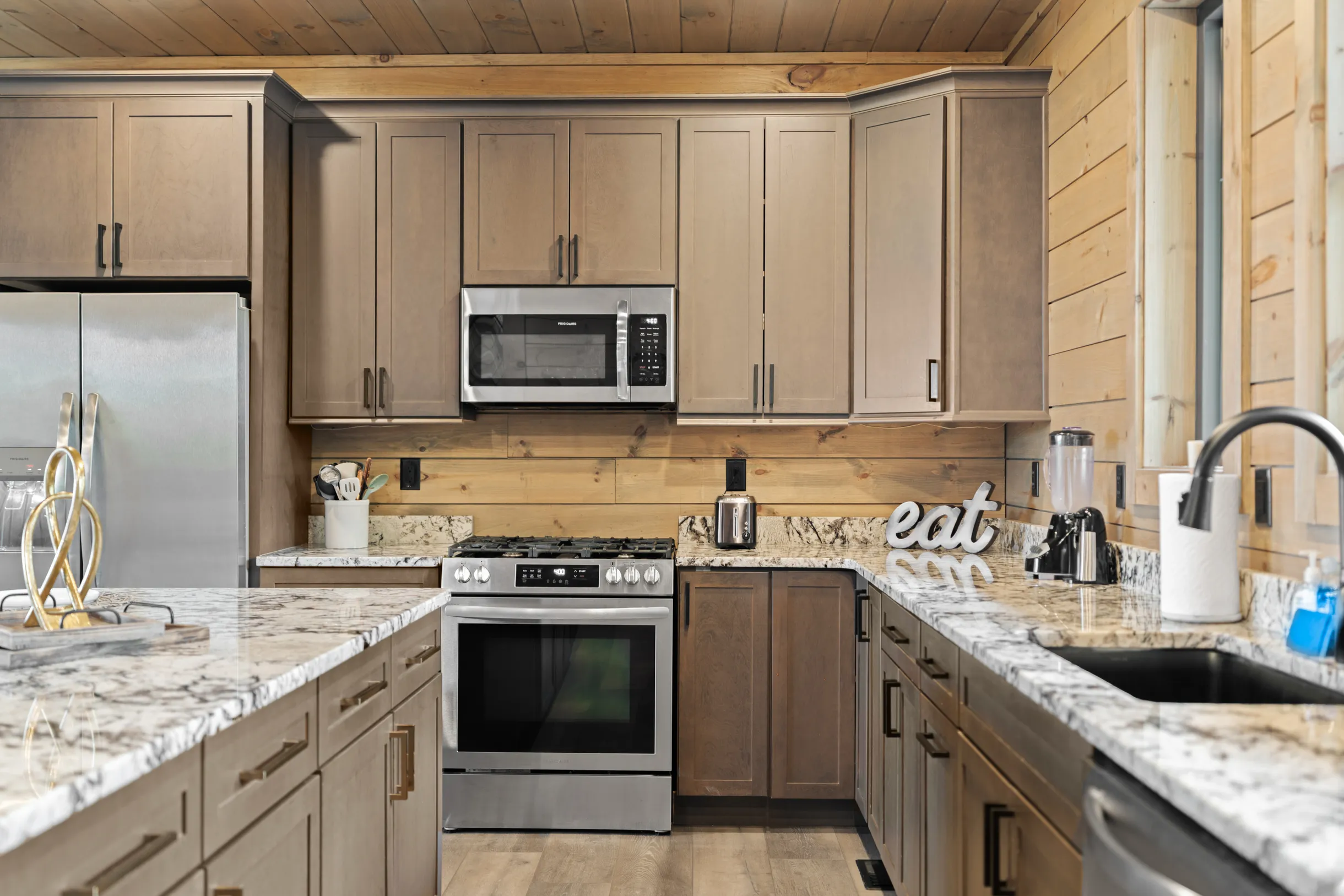 Wander Walland Summit #52