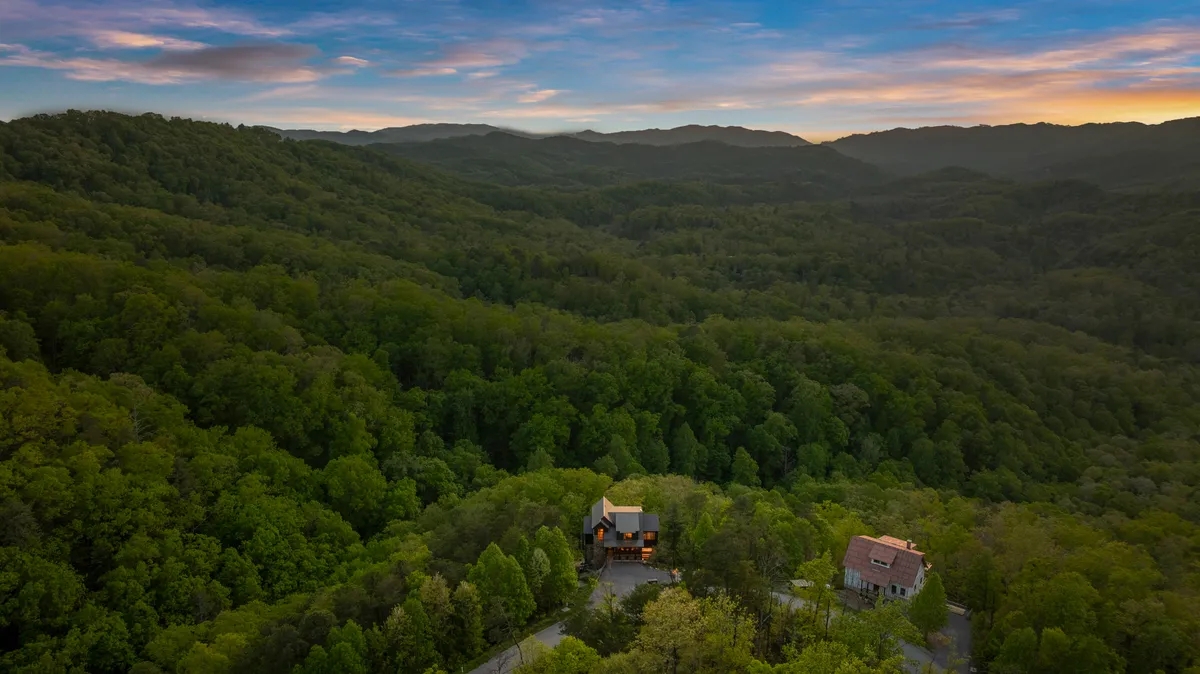 Wander Walland Summit
