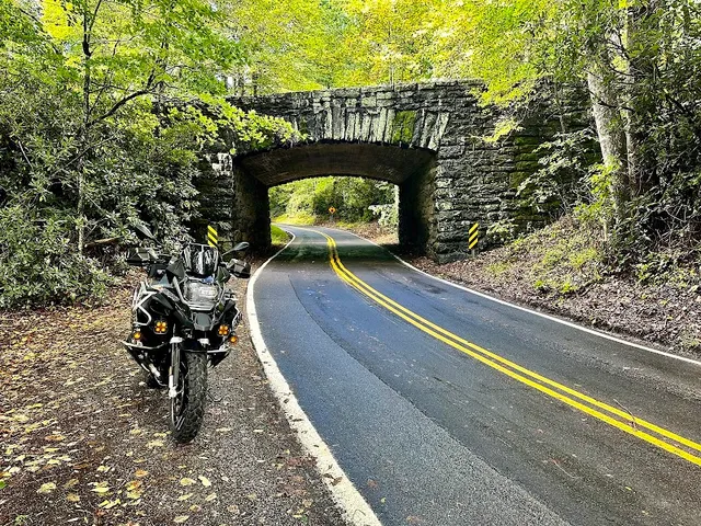 Blue Ridge Parkway - Little Laurel Access Point