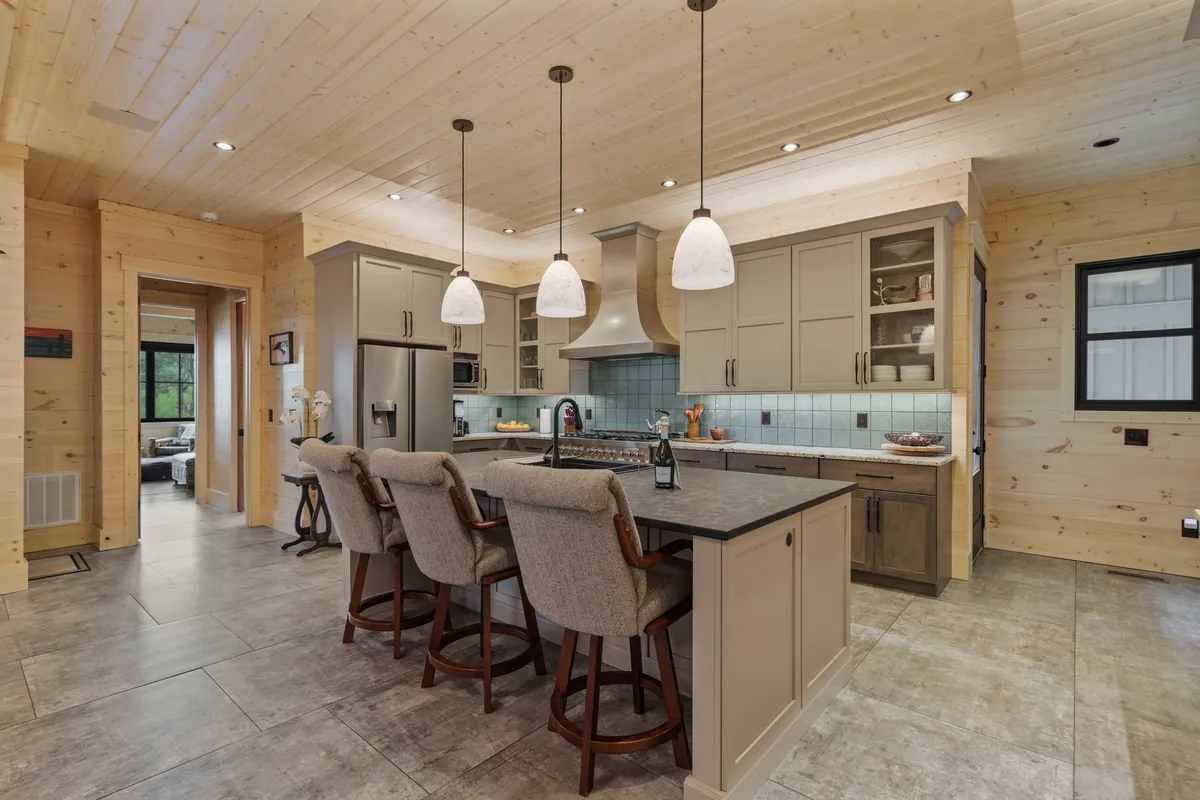 Wander Cashiers Brook