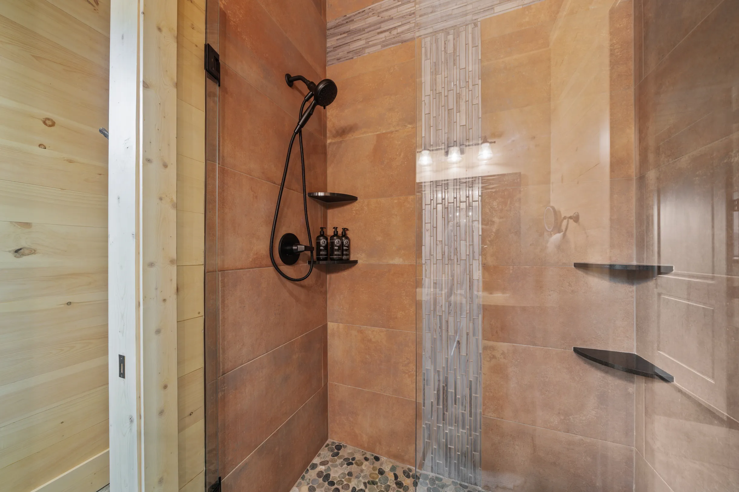 Wander Cashiers Brook #75