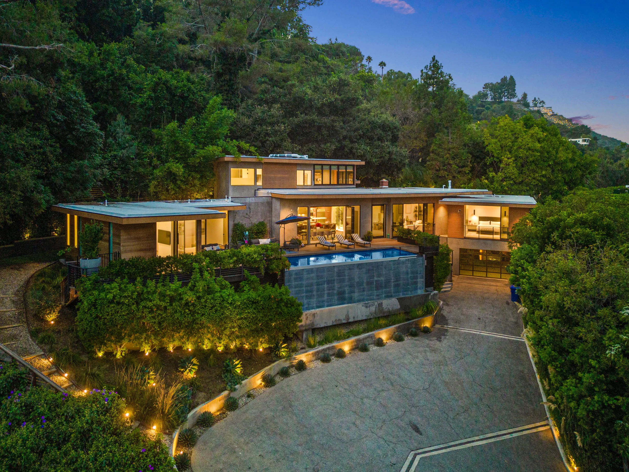 Wander Bel Air Hills #4