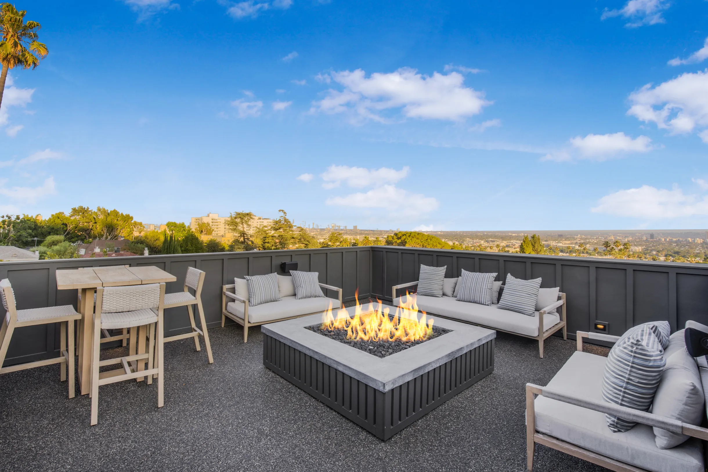 Wander Hollywood Zephyr #8