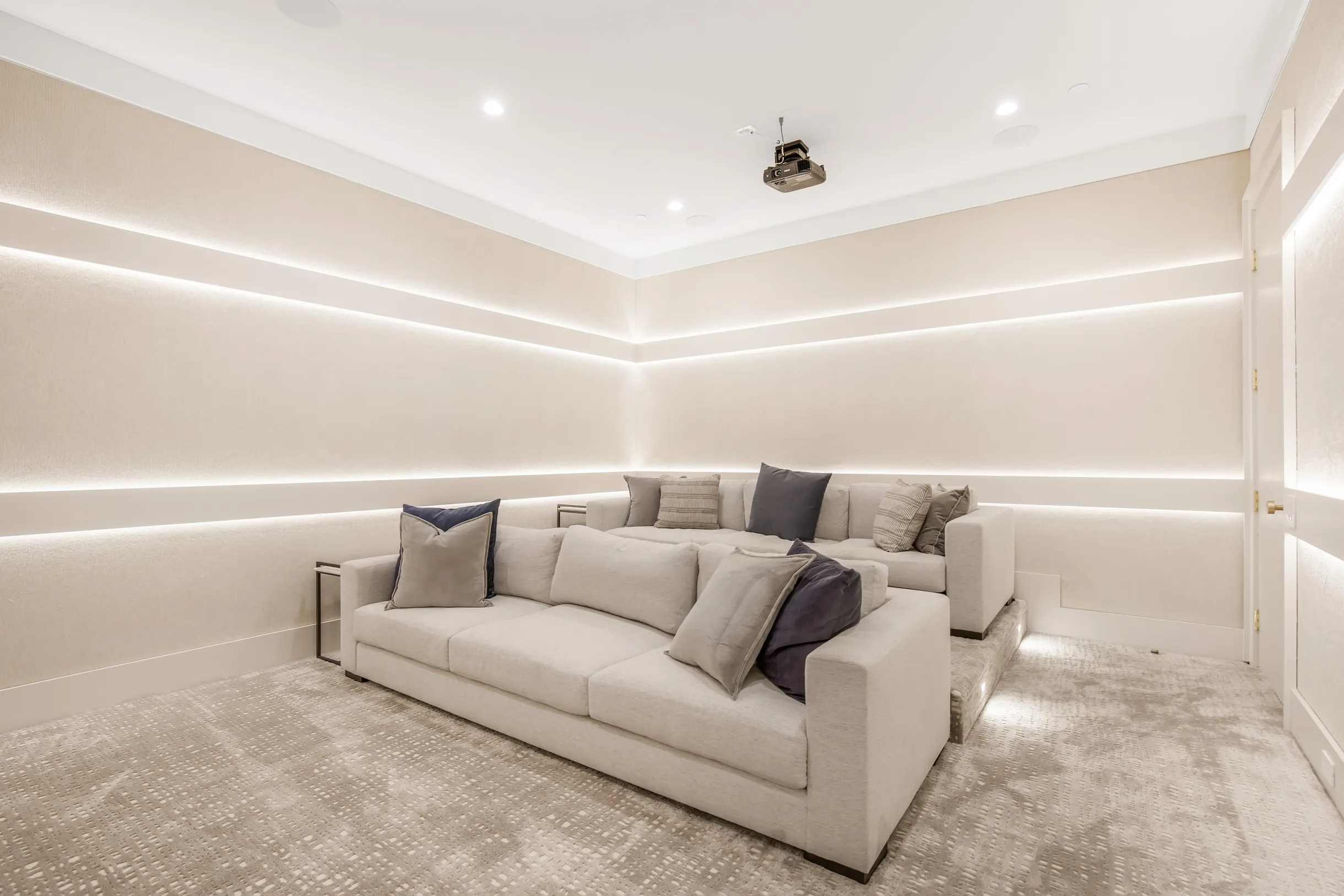 Wander Hollywood Zephyr #29