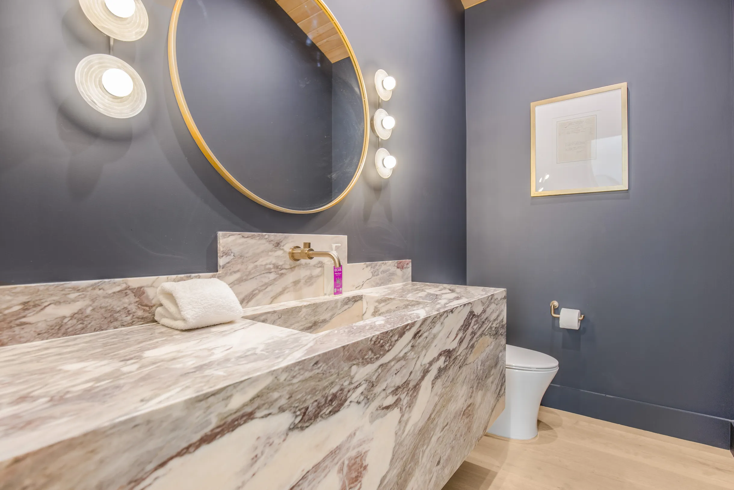 Wander Hollywood Zephyr #16