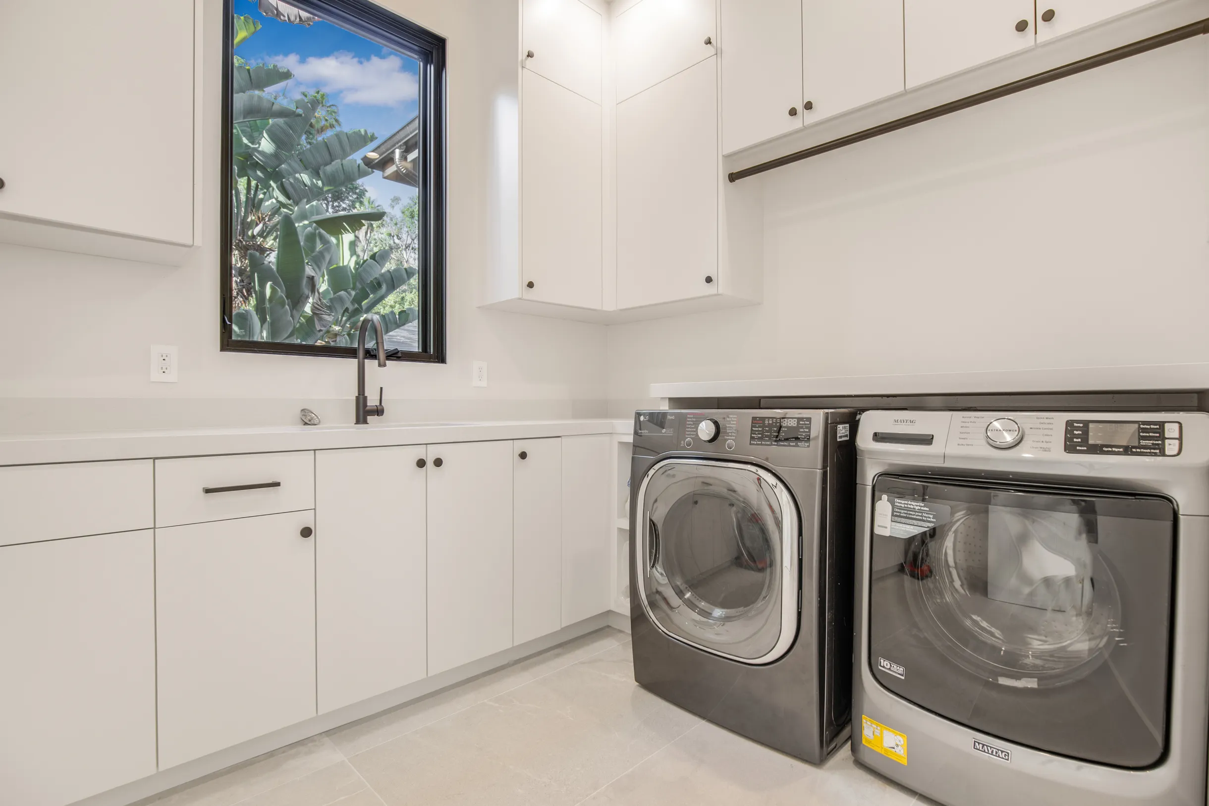 Wander Hollywood Zephyr #17