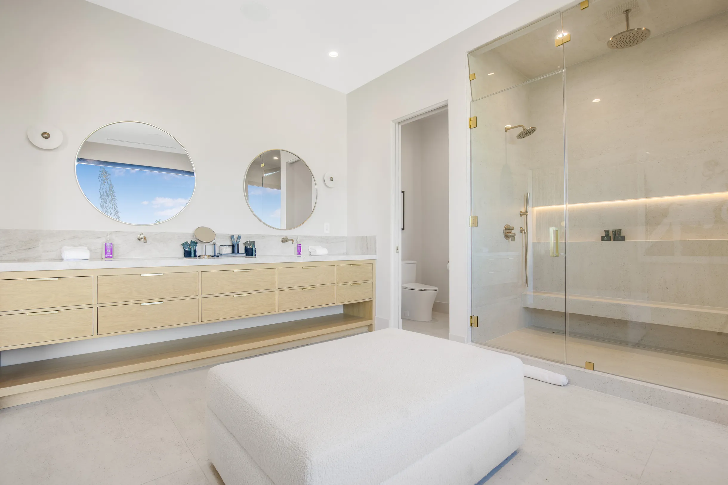 Wander Hollywood Zephyr #47