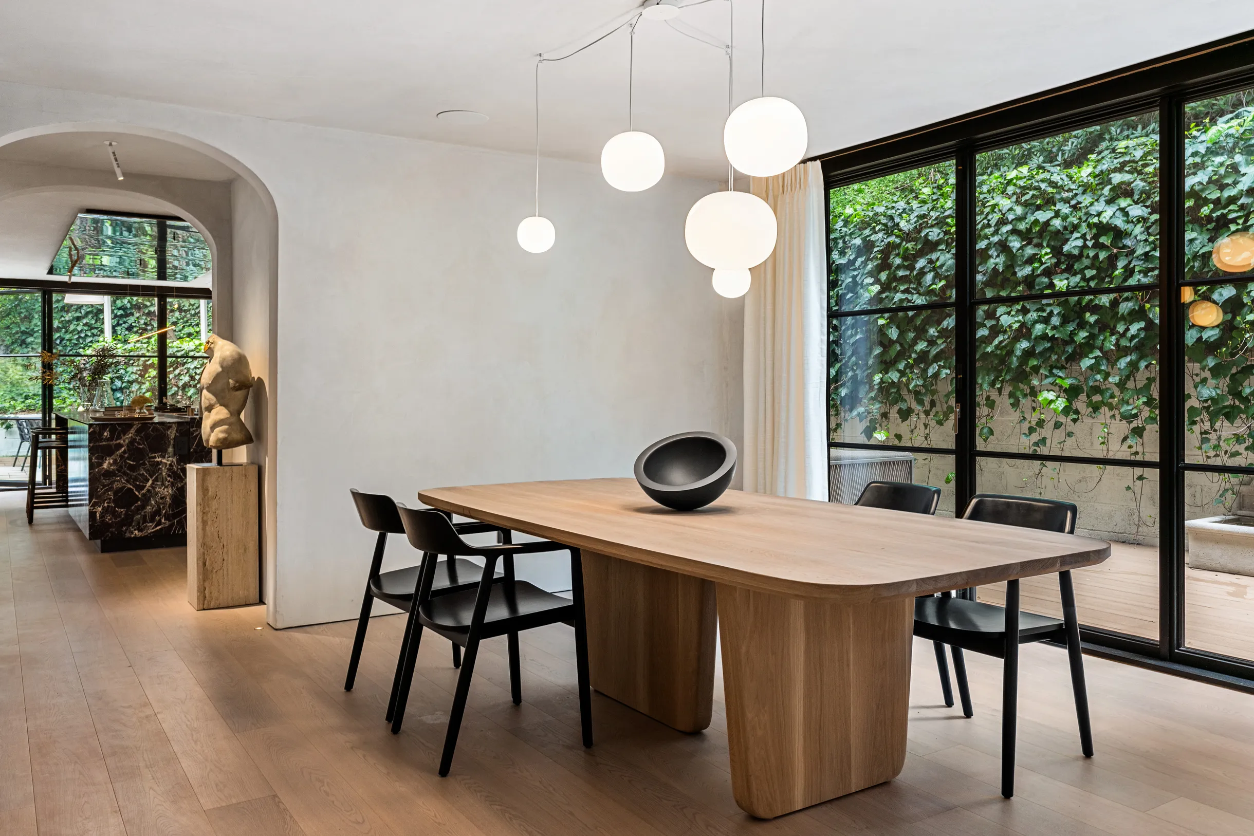 Wander Hollywood Ember #6