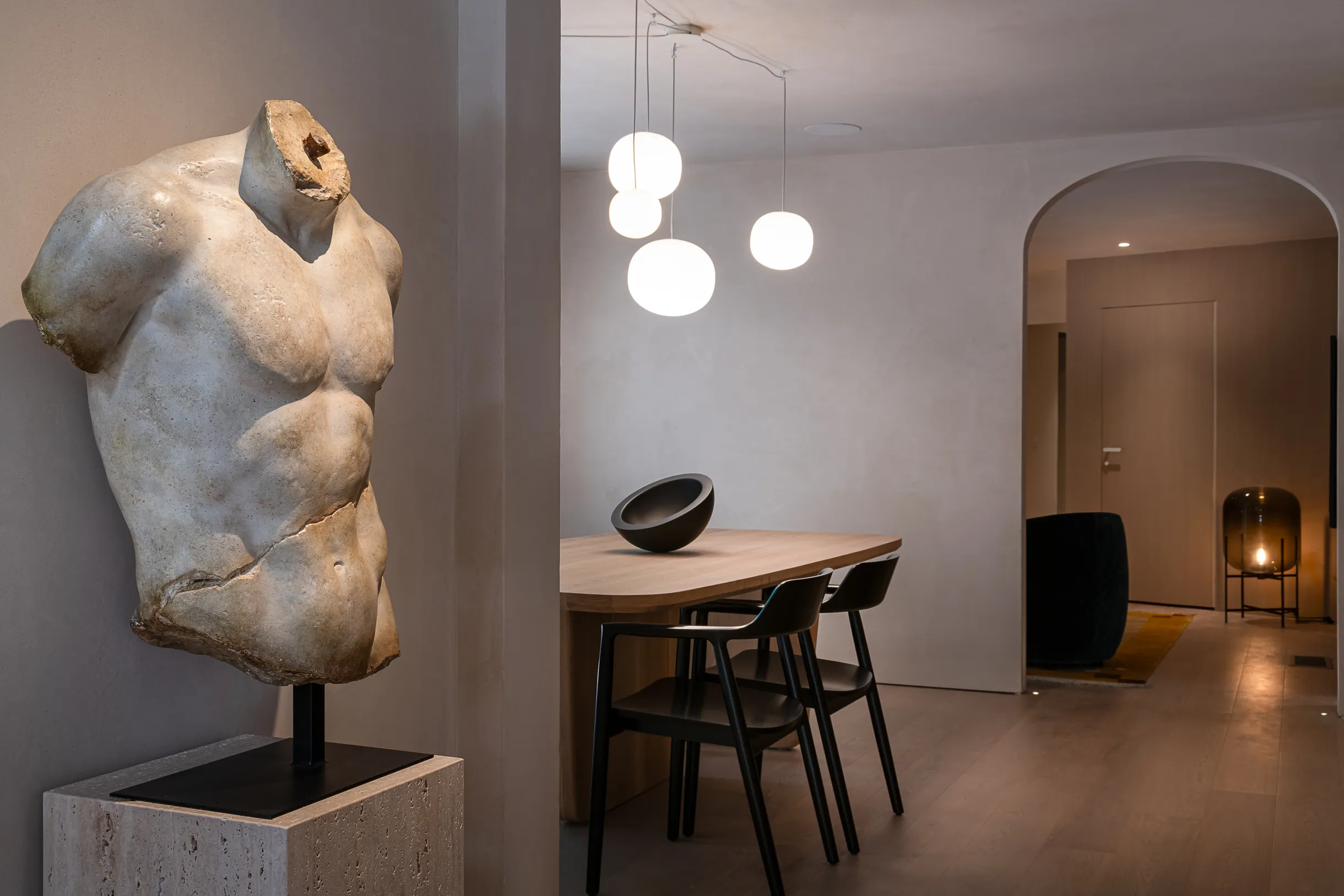 Wander Hollywood Ember #48