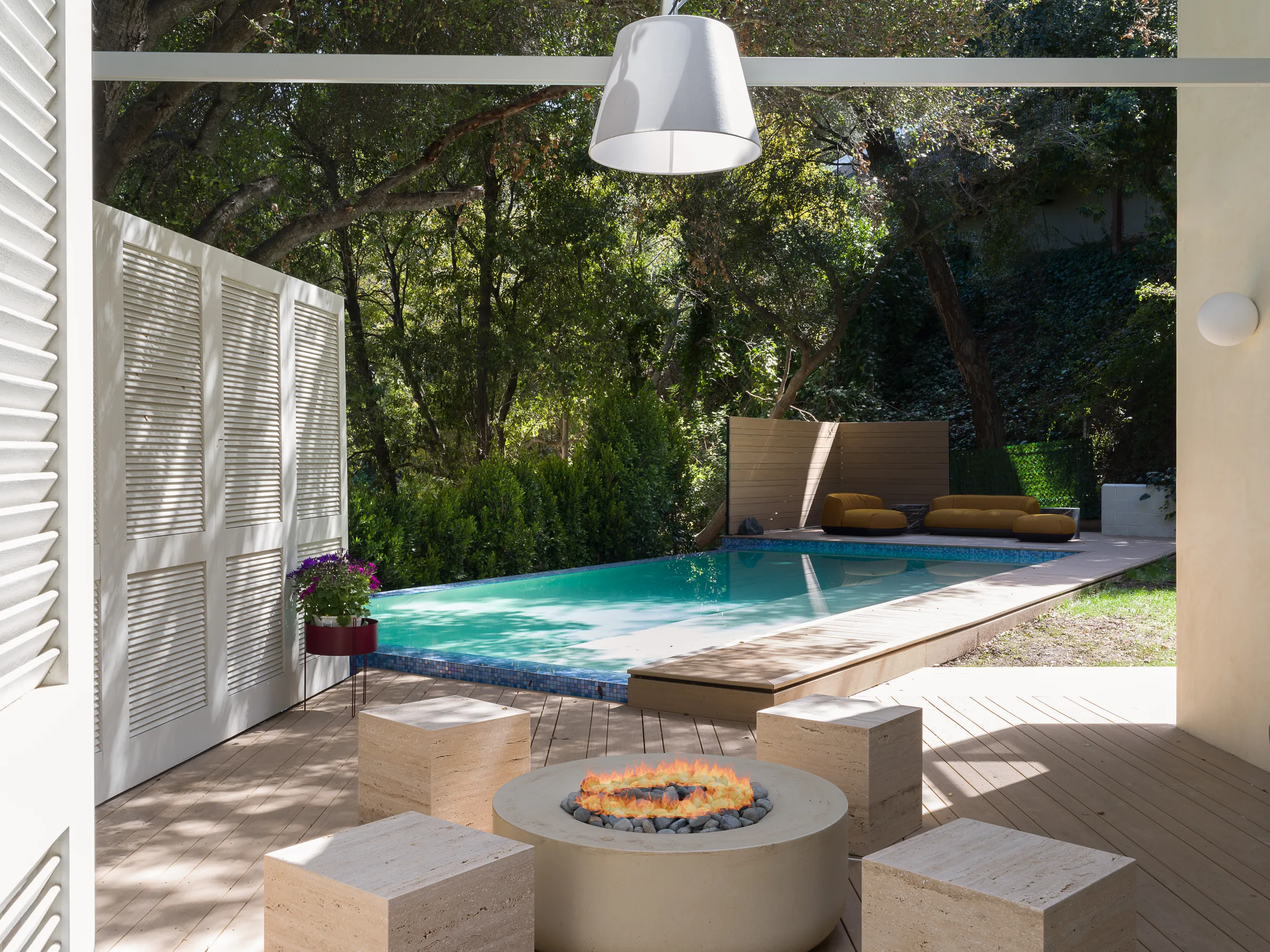 Wander Hollywood Ember #36