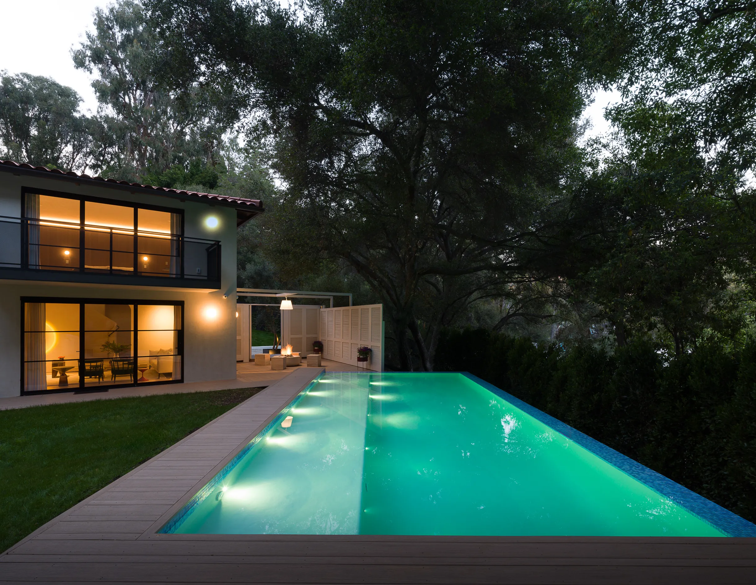 Wander Hollywood Ember #29