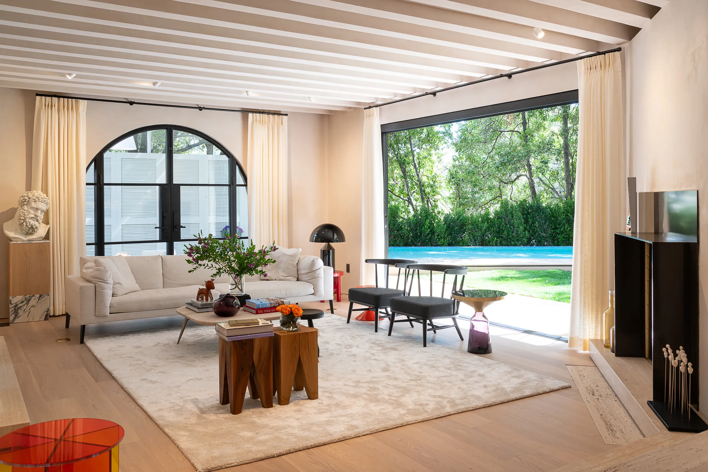 Wander Hollywood Ember #53