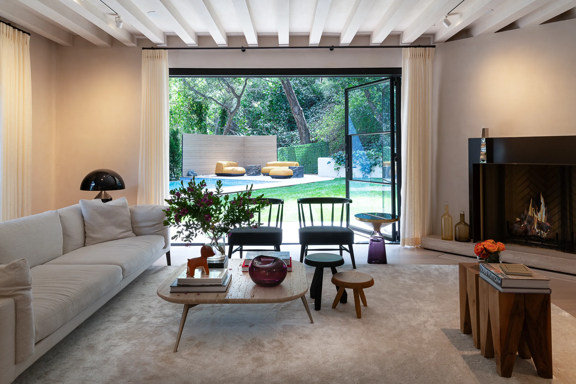 Wander Hollywood Ember #44