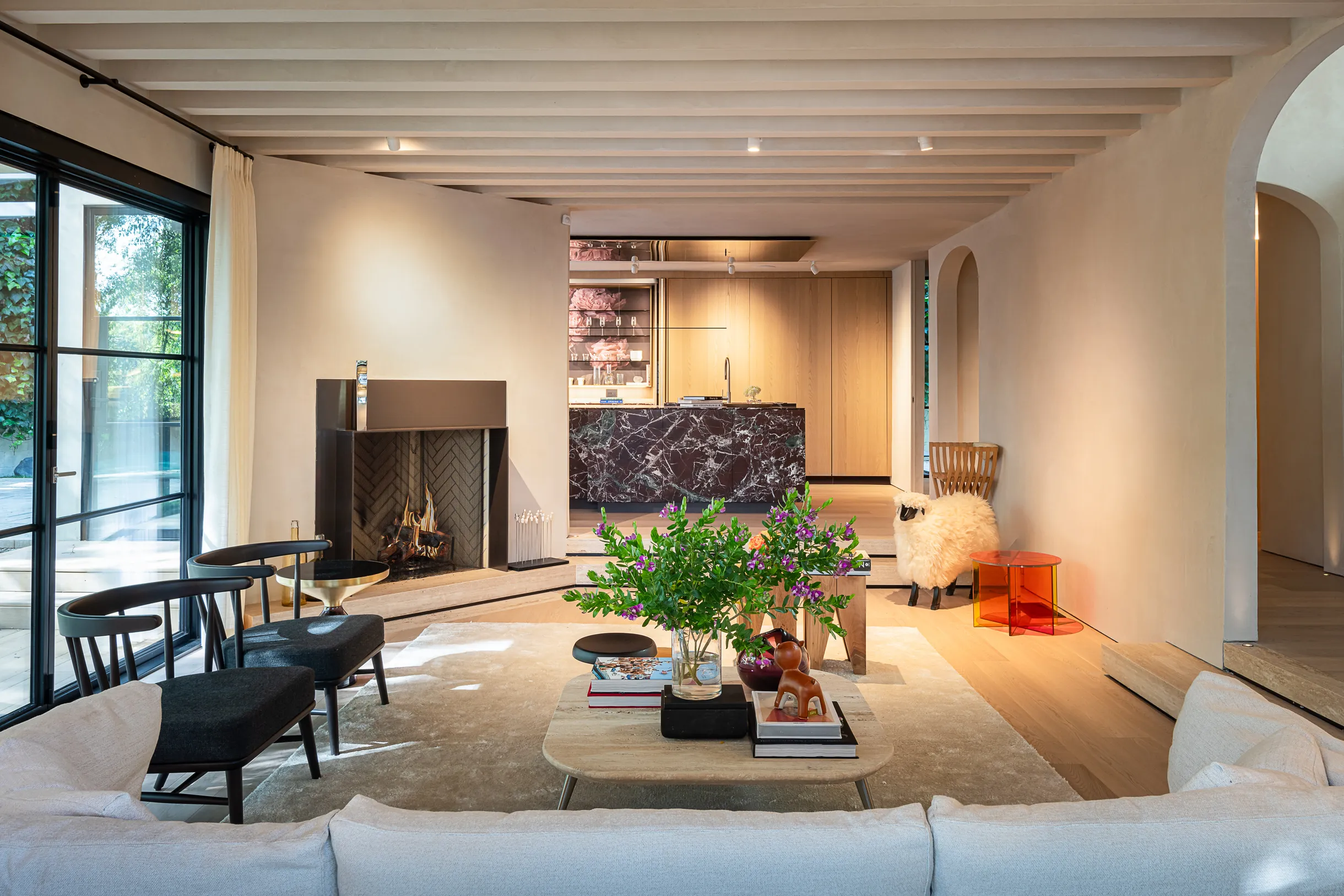 Wander Hollywood Ember #30