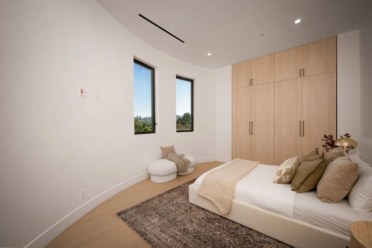 Bedroom 3 image