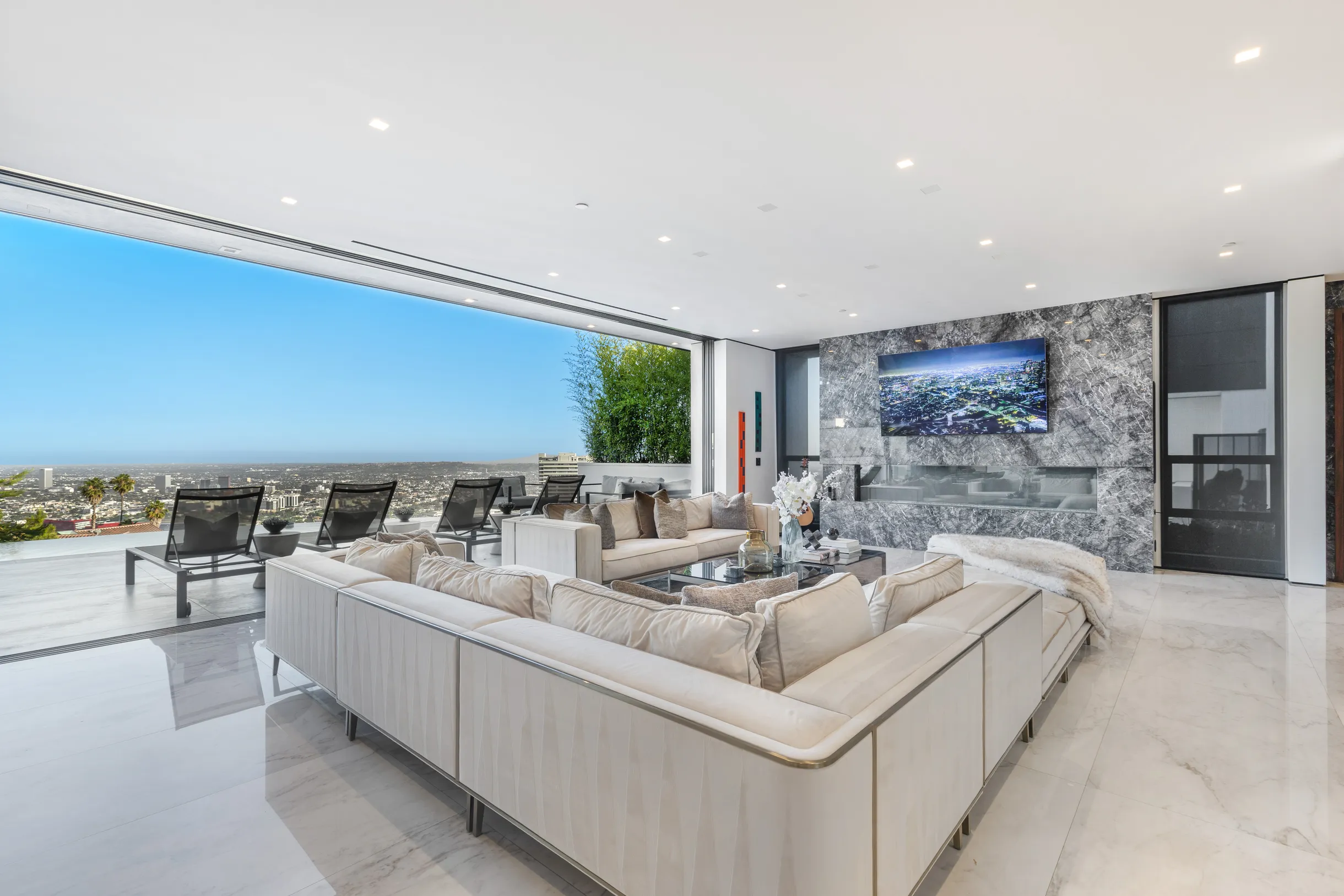 Wander Hollywood Hills Oasis #37