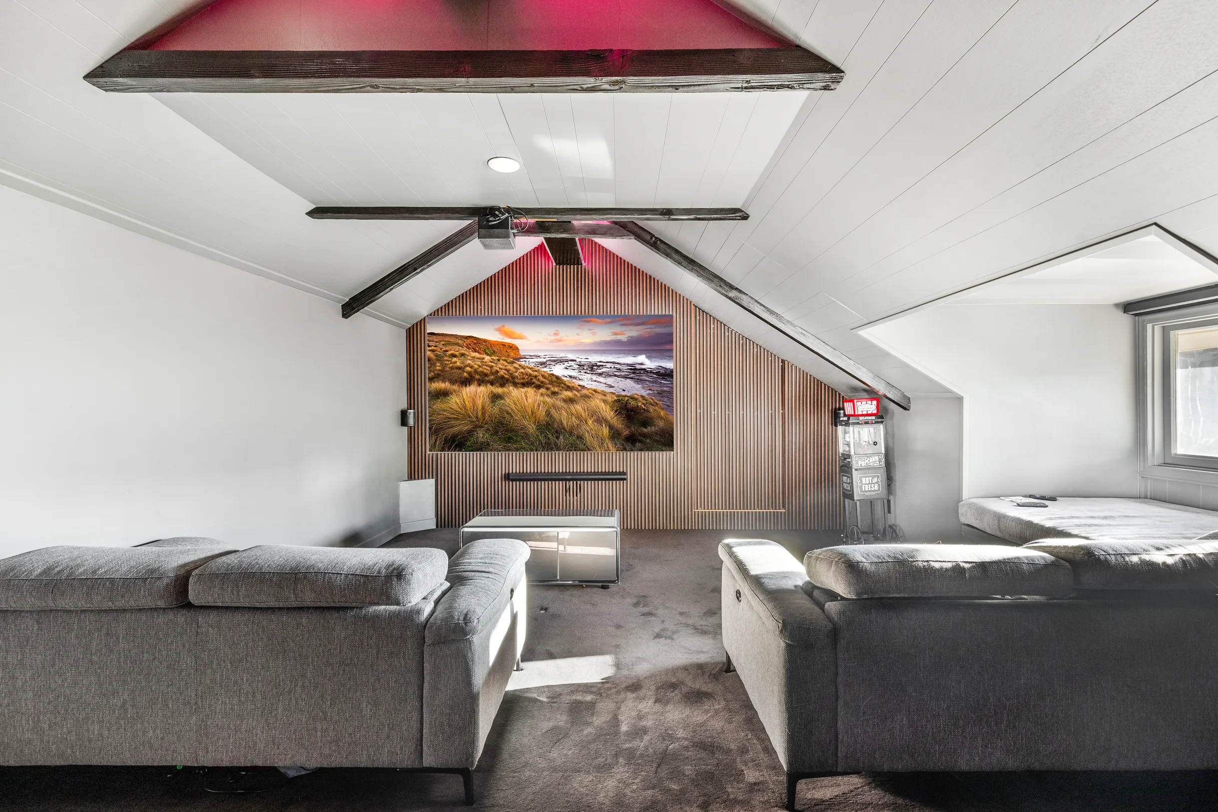 Wander Beverly Hills Heights #8