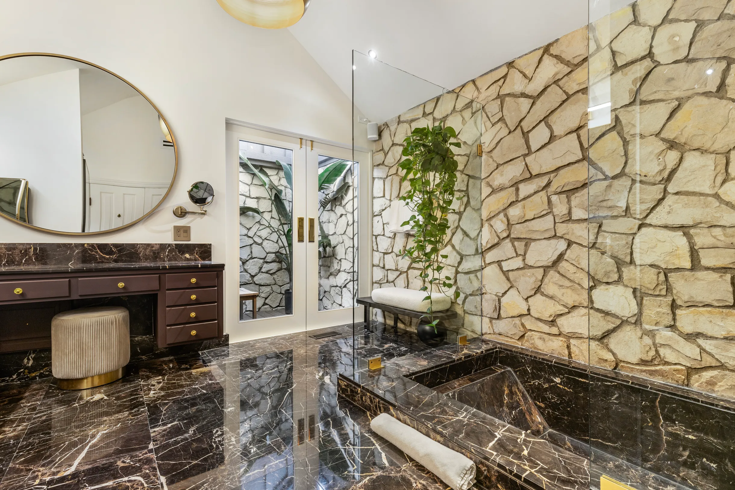 Wander Beverly Hills Heights #25