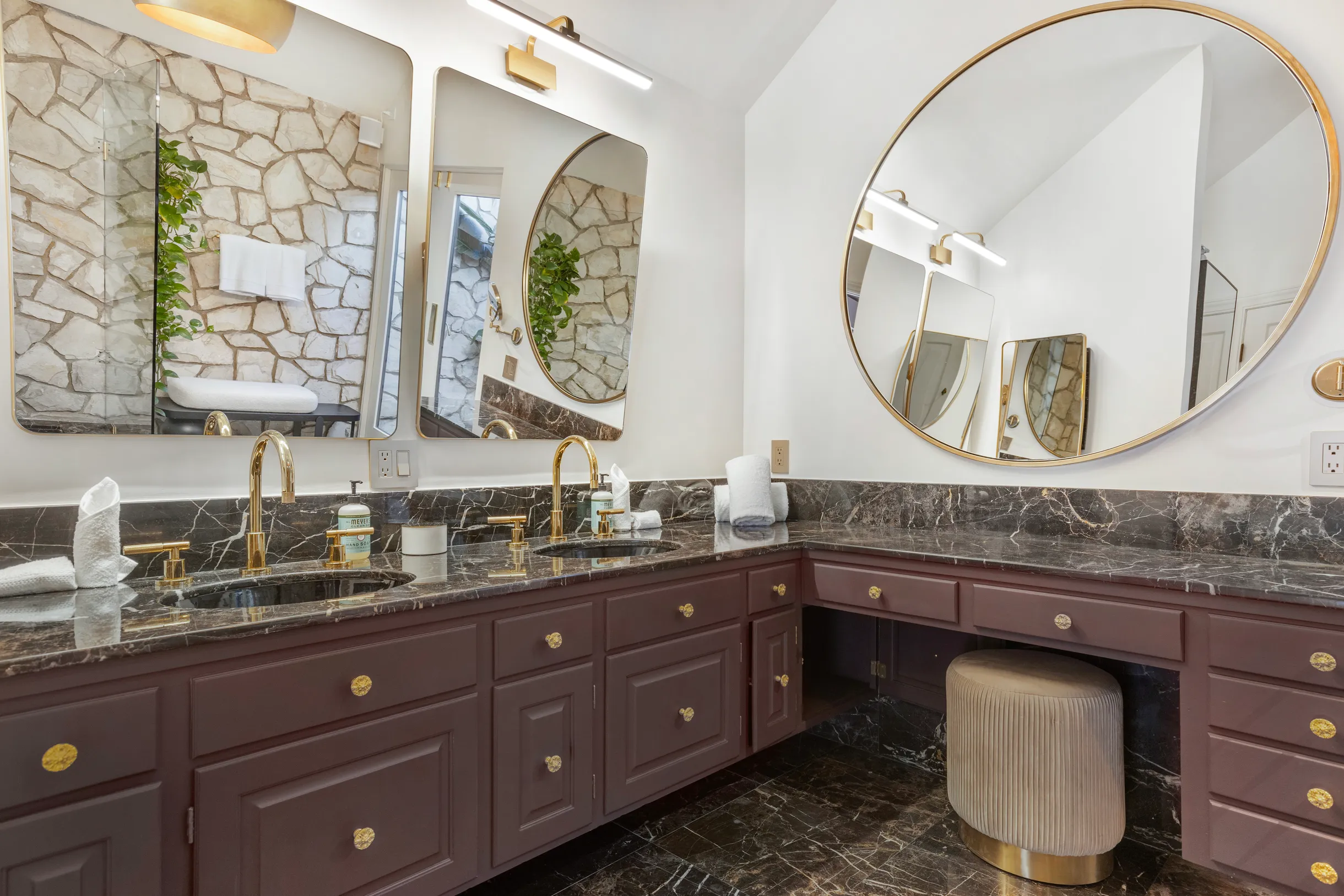 Wander Beverly Hills Heights #16