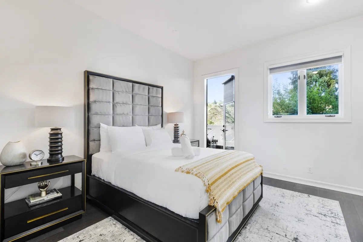 Bedroom 6 image
