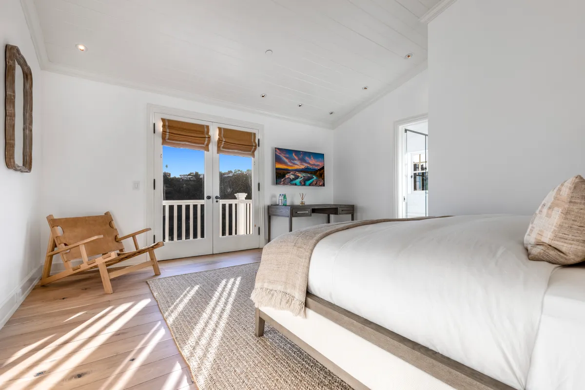 Bedroom 3 image