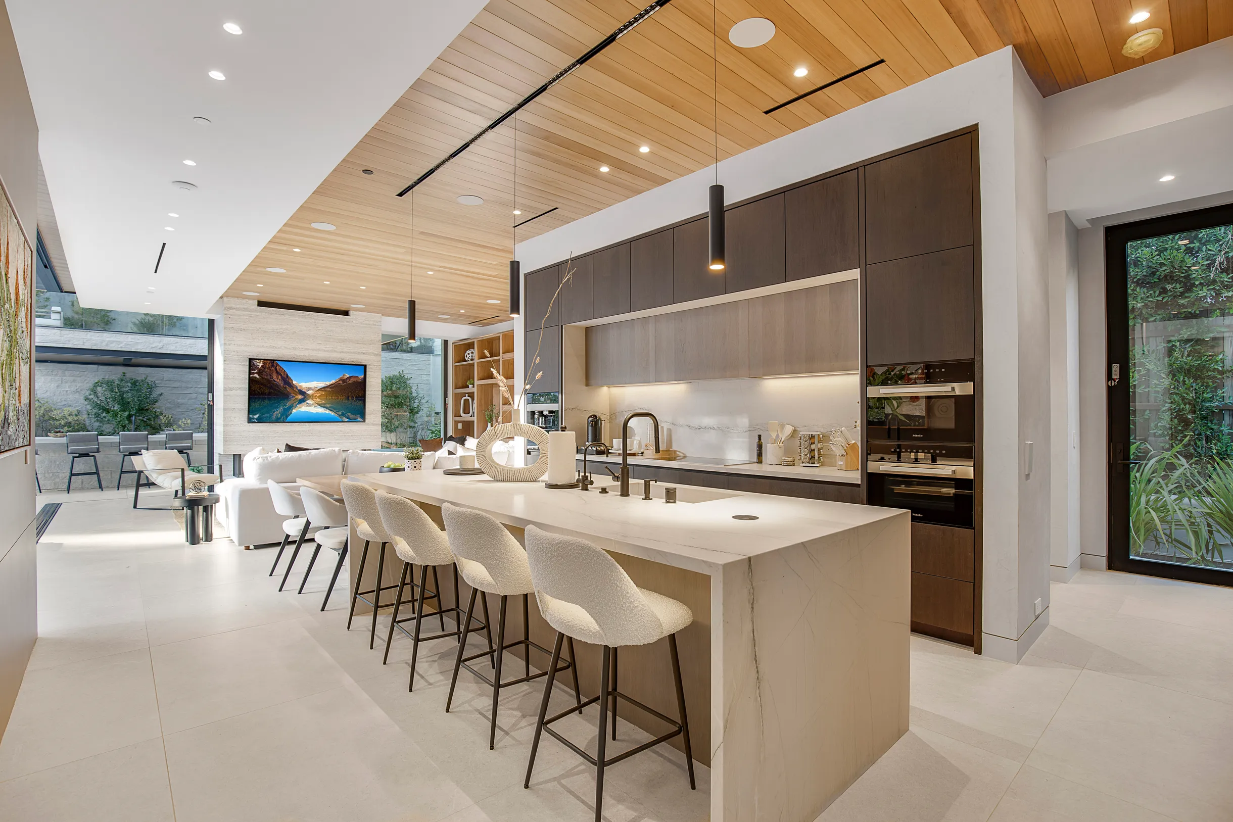 Wander Los Angeles Horizon #22