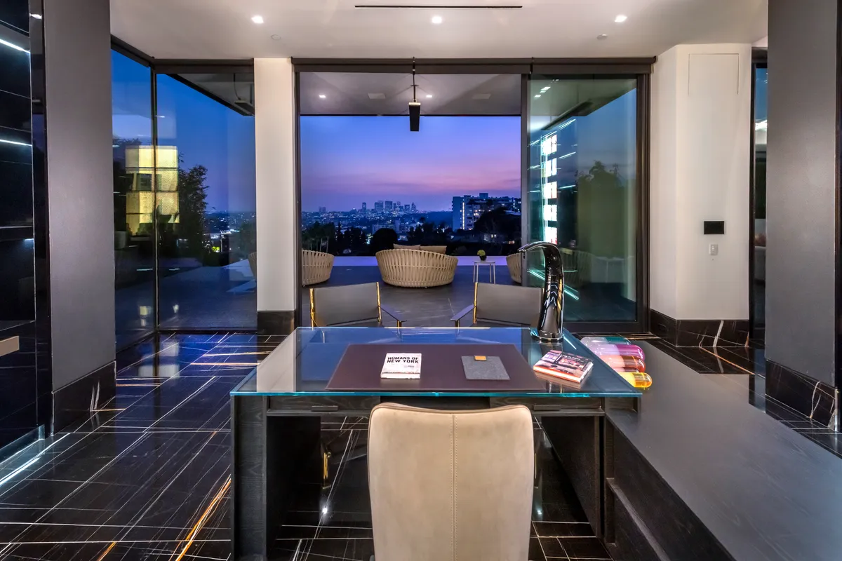 Wander Los Angeles Twilight