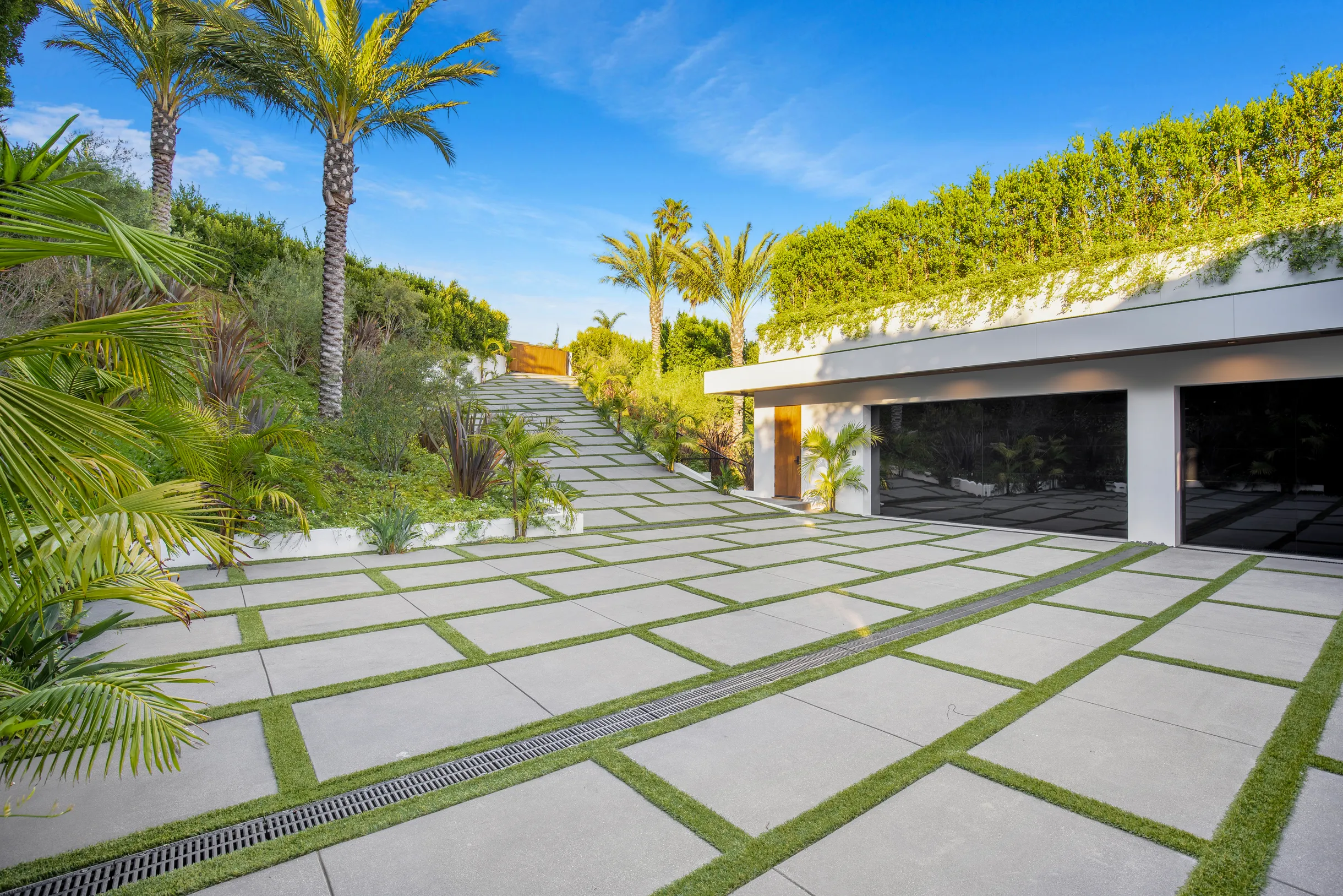 Wander Los Angeles Zenith #70