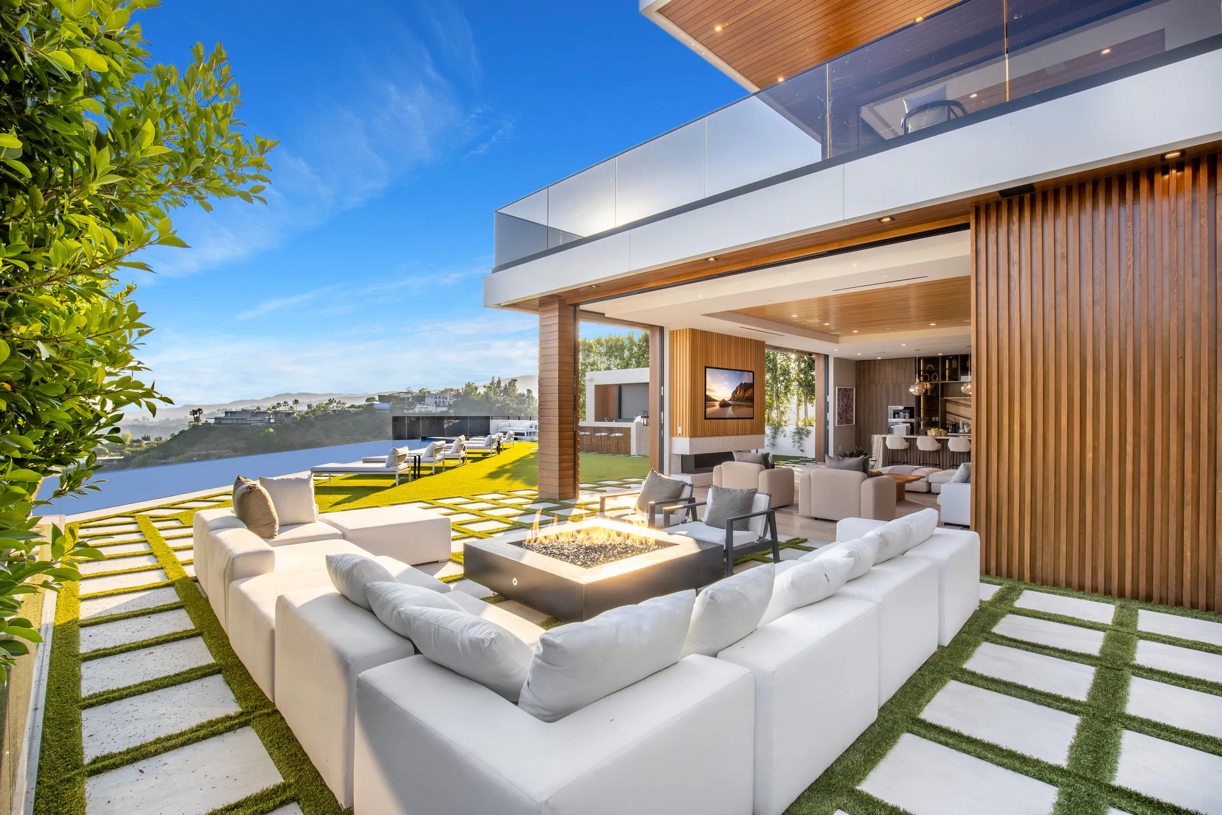 Wander Los Angeles Zenith #33