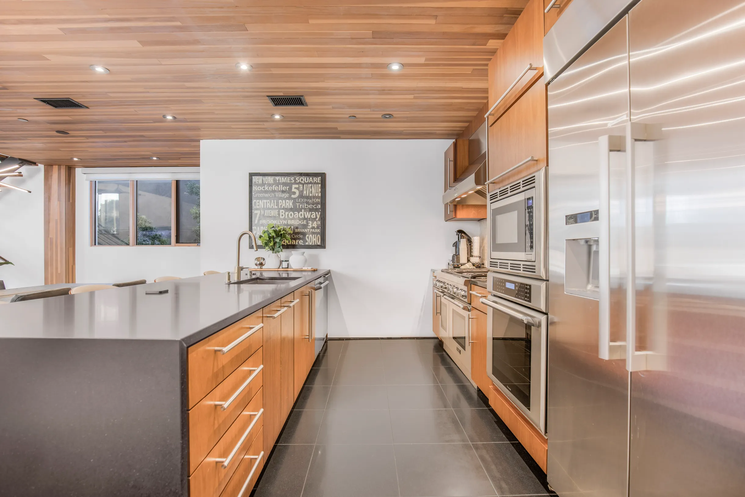 Wander Los Angeles Springs #12