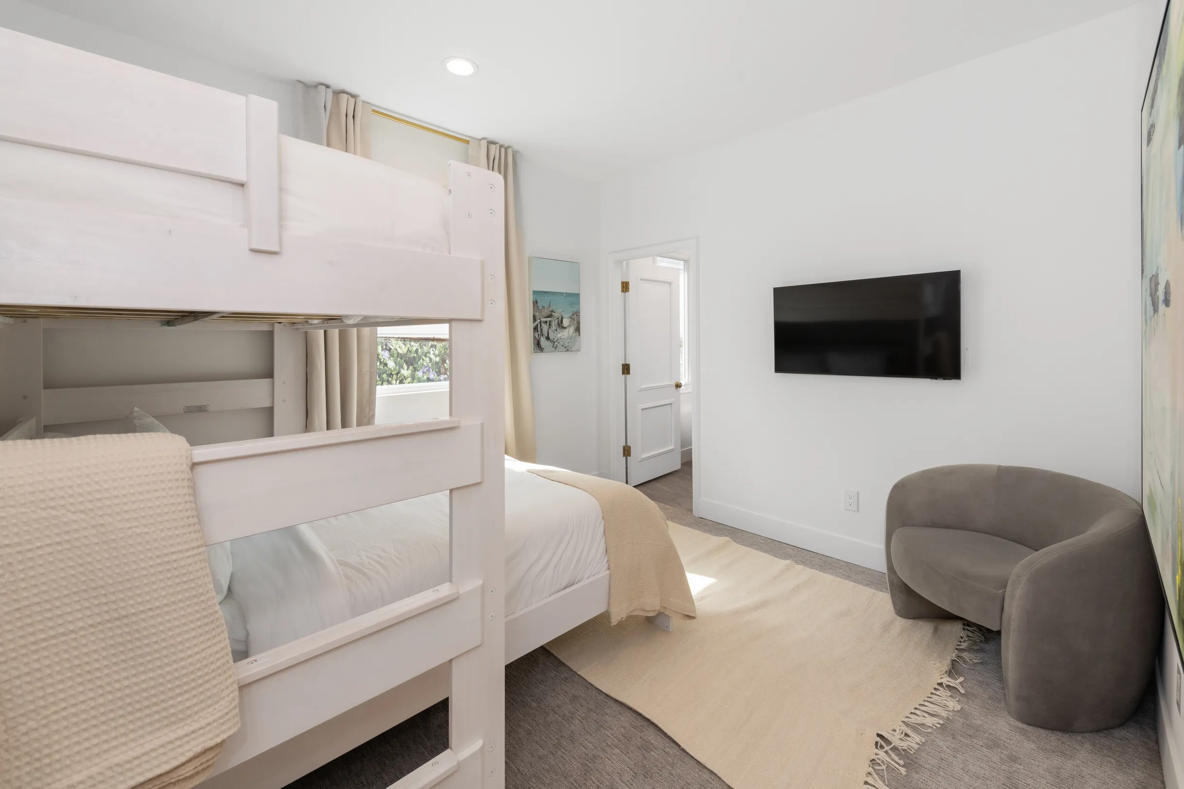 Wander Los Angeles Mirage #24