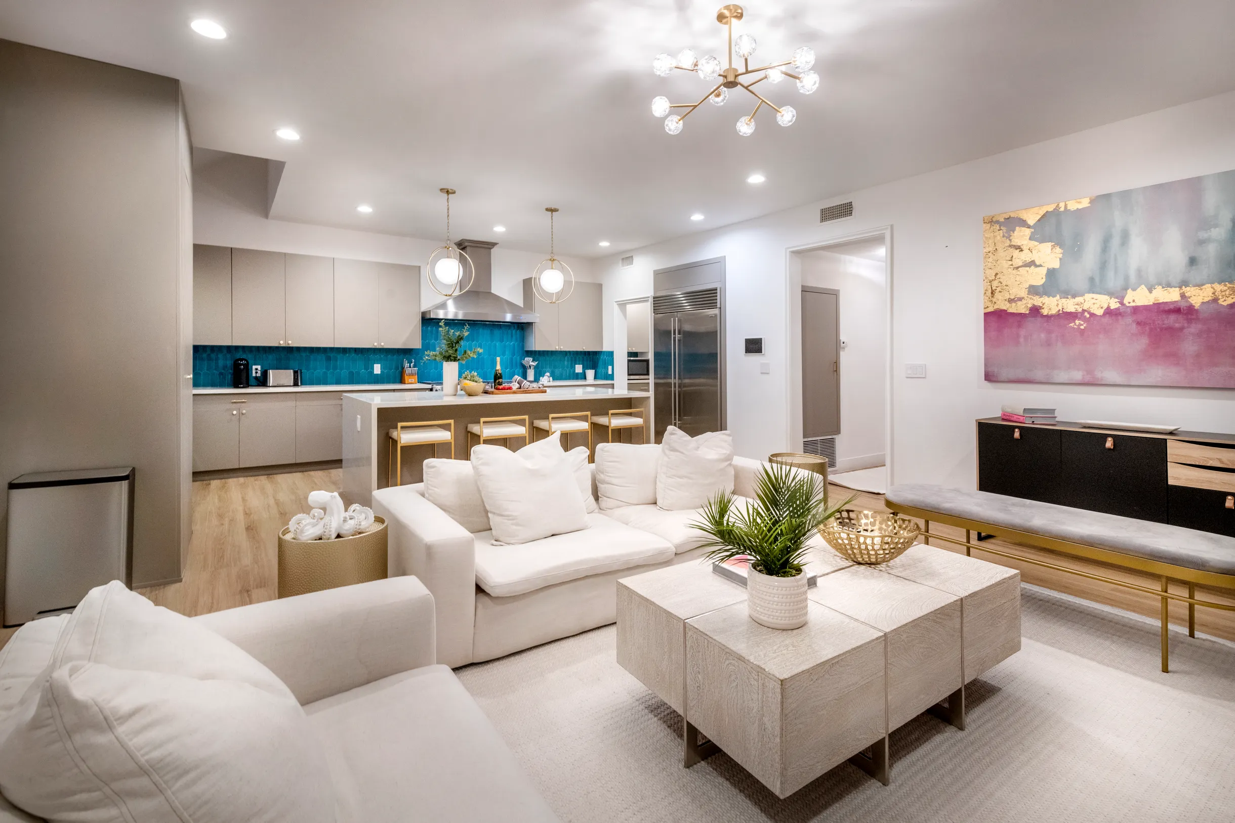 Wander Los Angeles Mirage #25