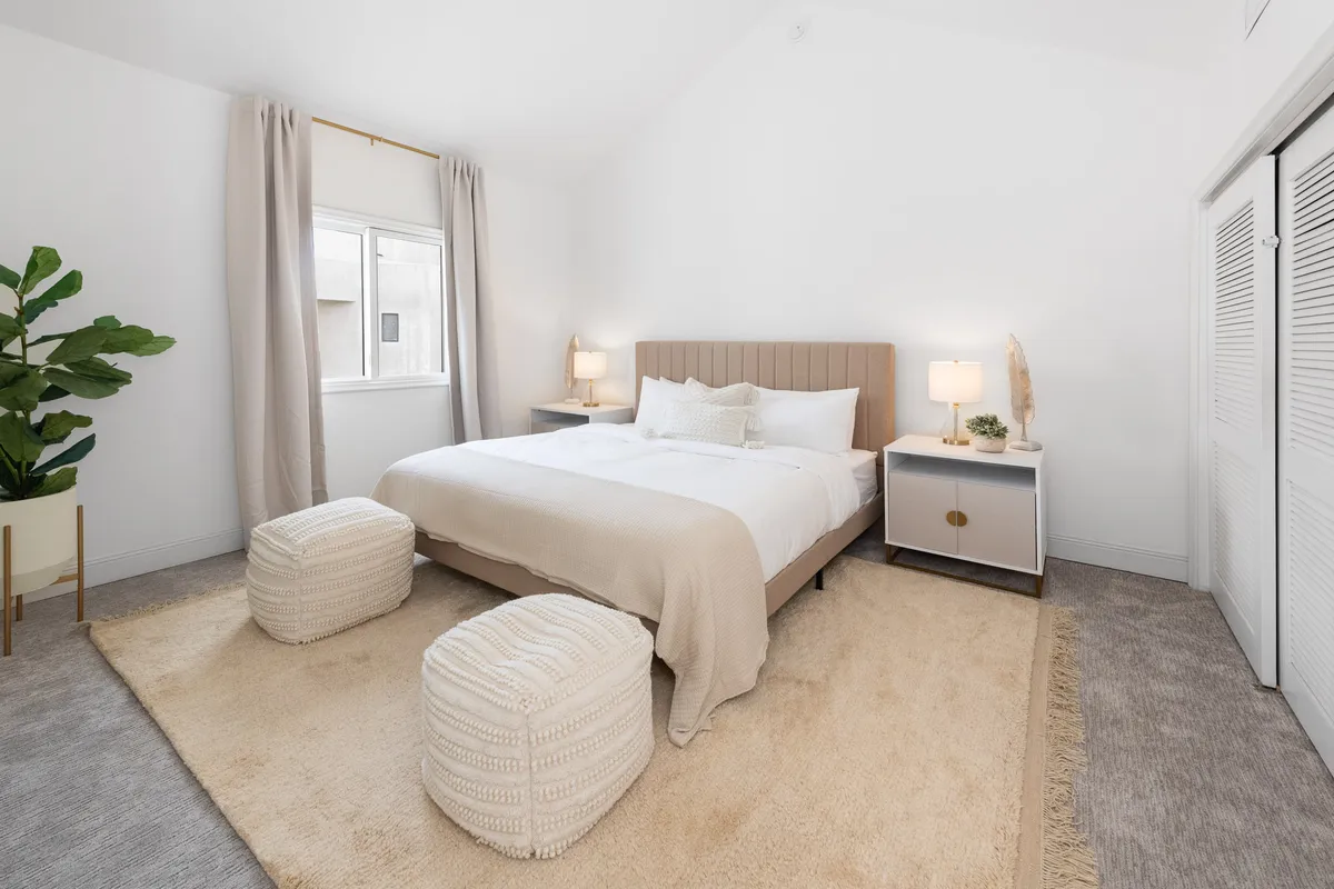 Wander Los Angeles Mirage #26