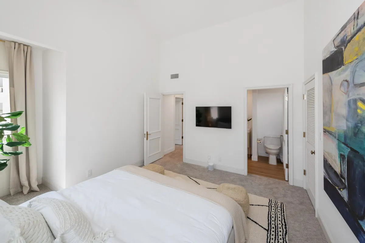 Wander Los Angeles Mirage #40