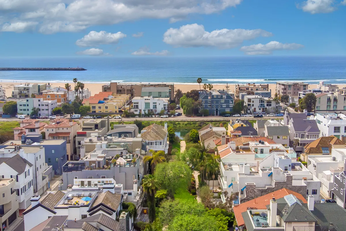 Wander Los Angeles Mirage #50