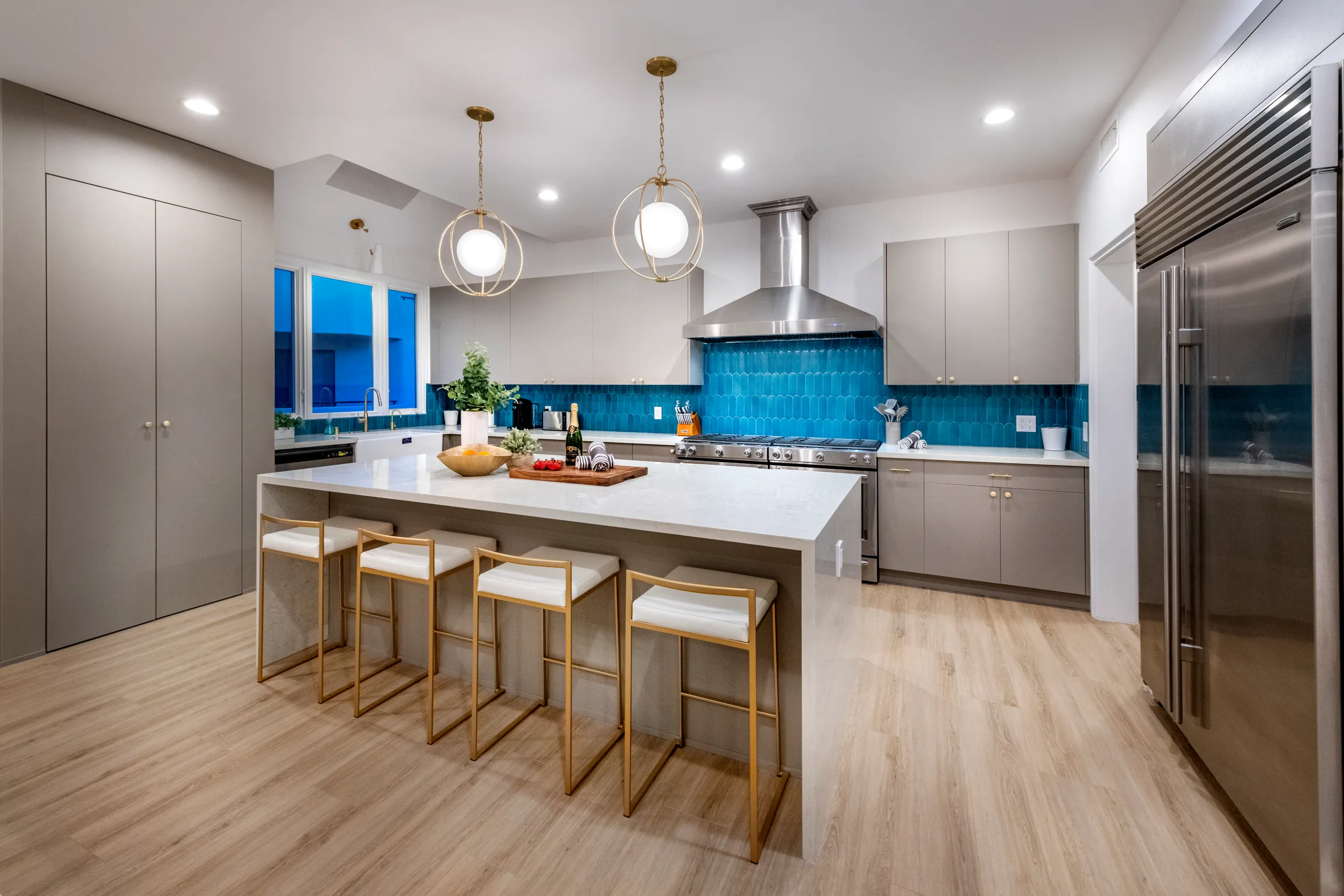 Wander Los Angeles Mirage #21