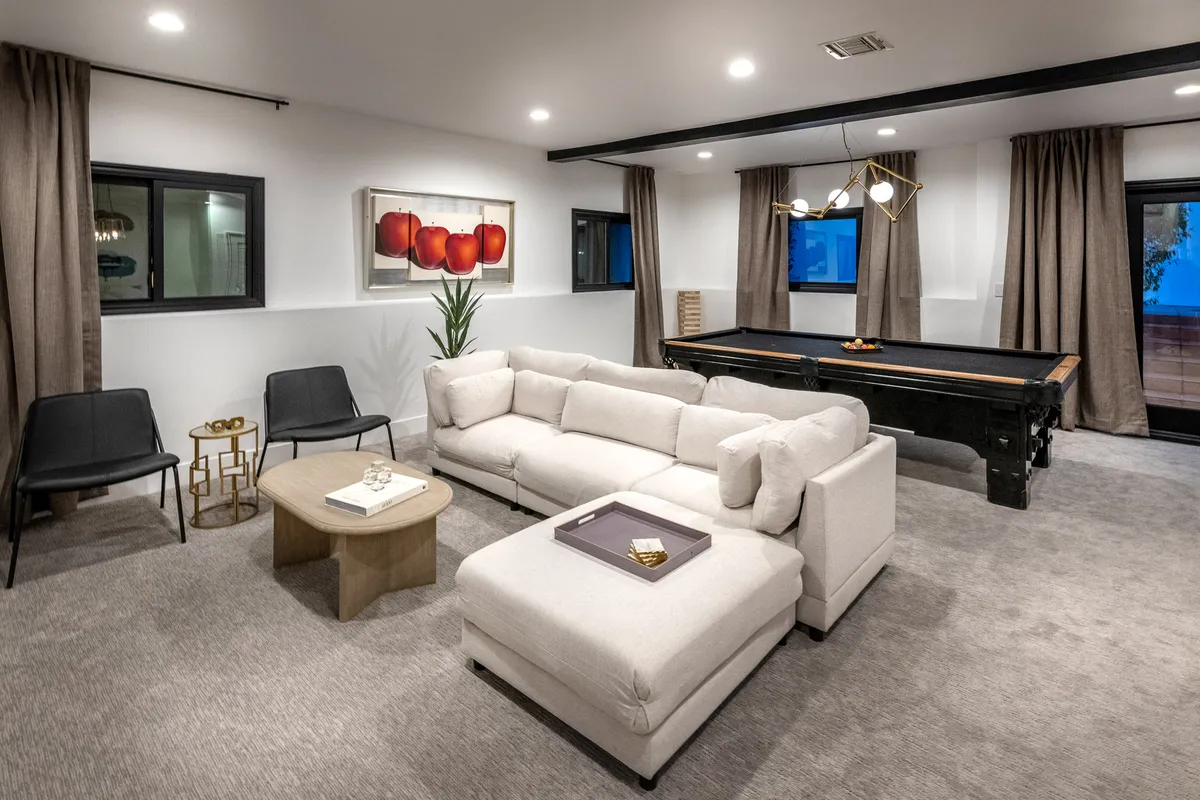 Wander Los Angeles Mirage #33