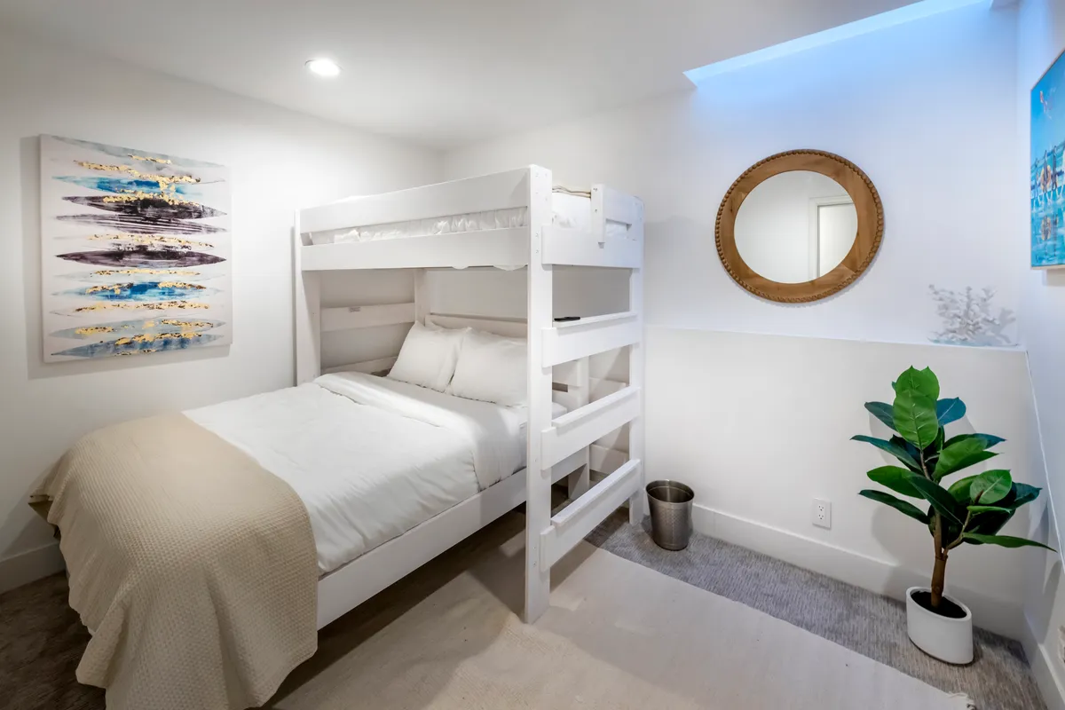 Bedroom 6 image