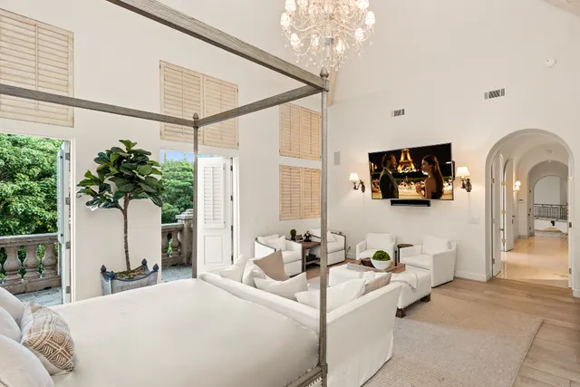 Wander Los Angeles Woods #22