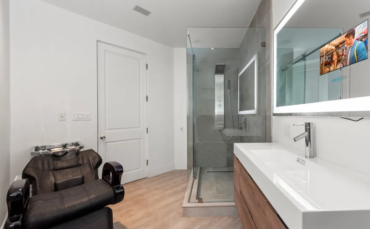 Wander Los Angeles Woods #16