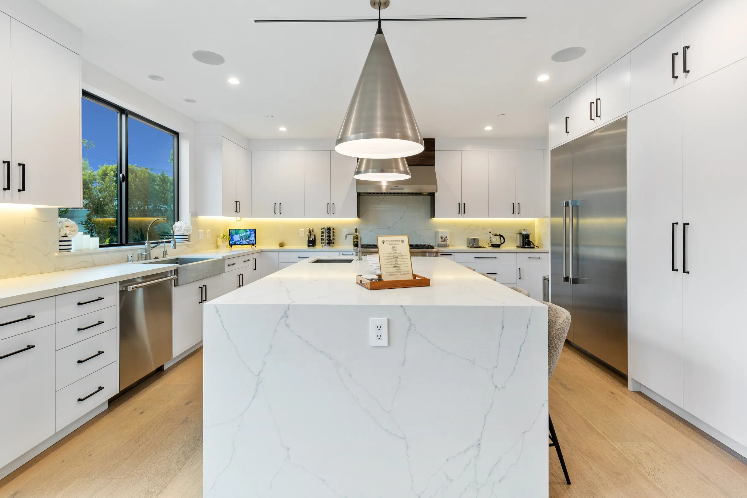 Wander Hollywood Halo #37