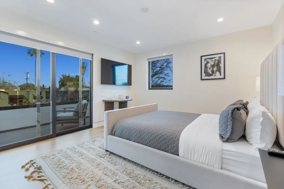 Bedroom 3 image