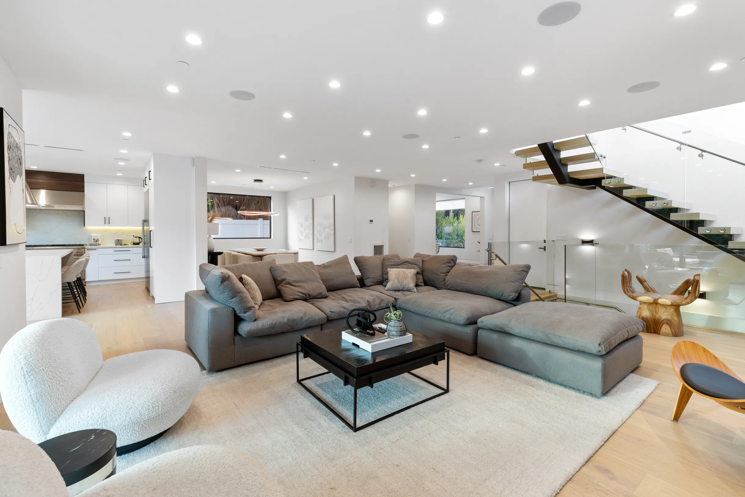 Wander Hollywood Halo #42